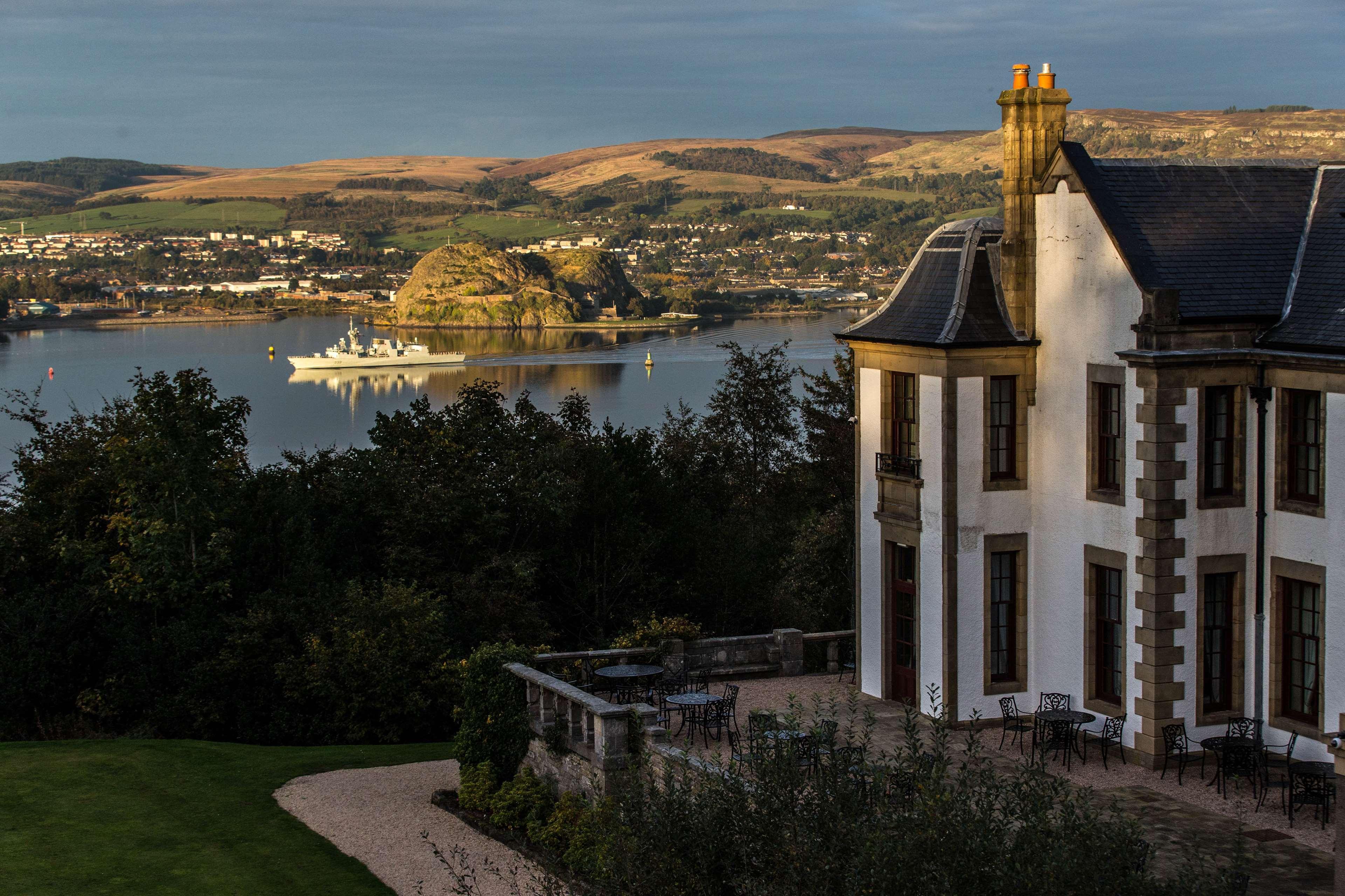 Gleddoch Golf & Spa Resort ラングバンク エクステリア 写真